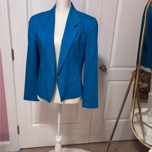 80s /90s Blue Women's Tailored Blazer by Prophecy!  Very well taken of